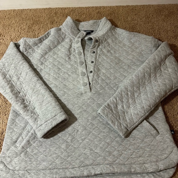 Eddie Bauer Tops - Eddie Bauer Sweater Women Size Large Quilted Pullover 1/2 Snap Sweatshirt Gray